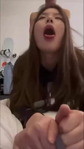 斯斯文文大学妹没想到有点M属性玩起来太爽了